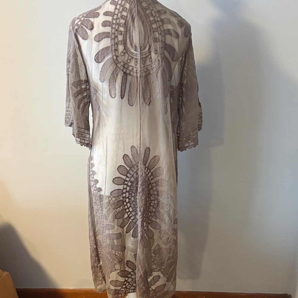 Rebellion Again Sheer Lace Kimono Open Front Cardigan Swimsuit Cover. Size M - Picture 2 of 7